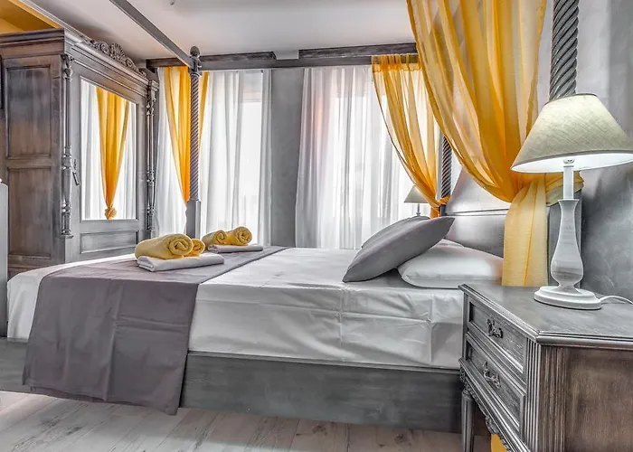 Eos Aurora Apartman *